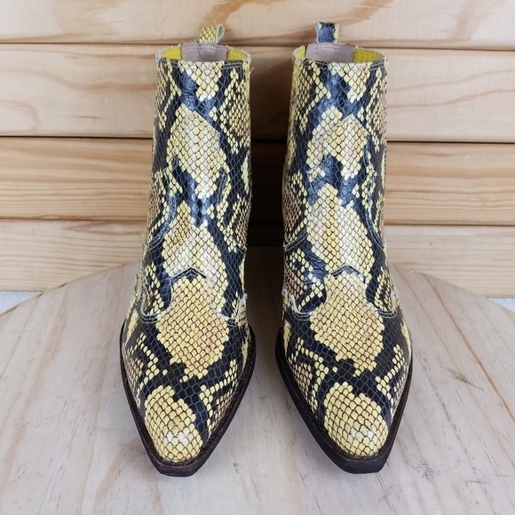 Leather Snake Print Western Ankle Boots 6 US Booties Slip-on NEW Sam Edelman - Picture 2 of 10